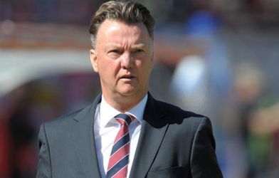 Chưa về Old Trafford, Van Gaal đã lên kế hoạch mời trợ lý